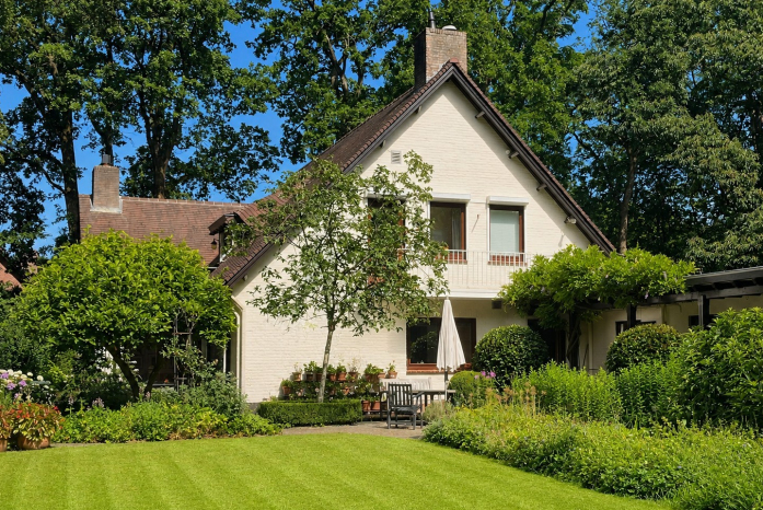 Vogelkerslaan 1, Vught